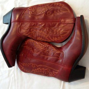 Flurries Cowboy Boots - Size 10 - NWOT